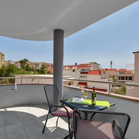 Juric - With Balcony - 2 Baska Voda