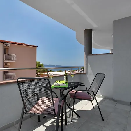 Juric - With Balcony - 2 Baska Voda